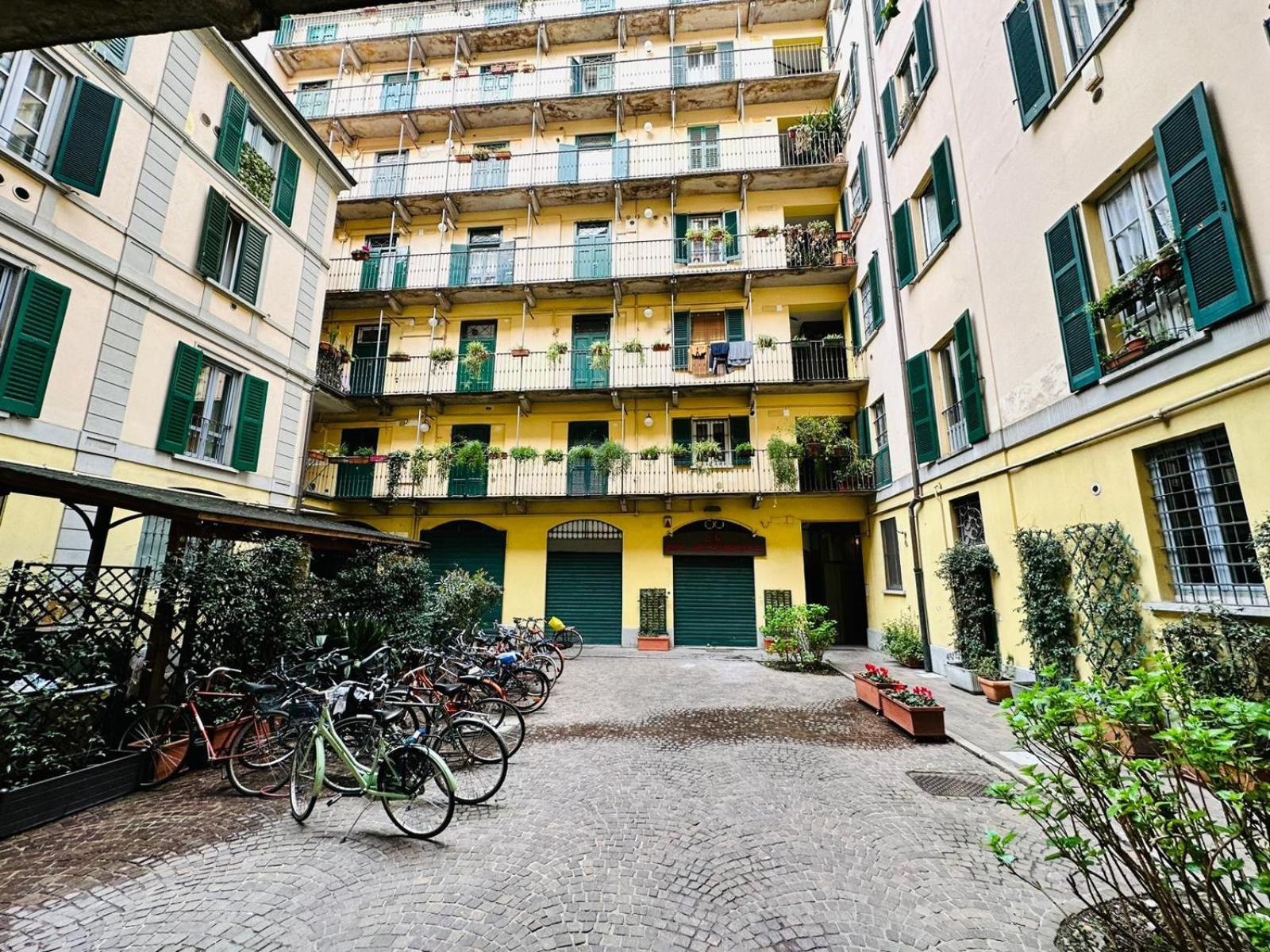 Comecasa Studio Vicino Stazione Centrale Milano Ngoại thất bức ảnh
